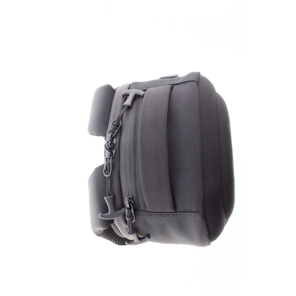 Mochila pequeña antirrobo Defender